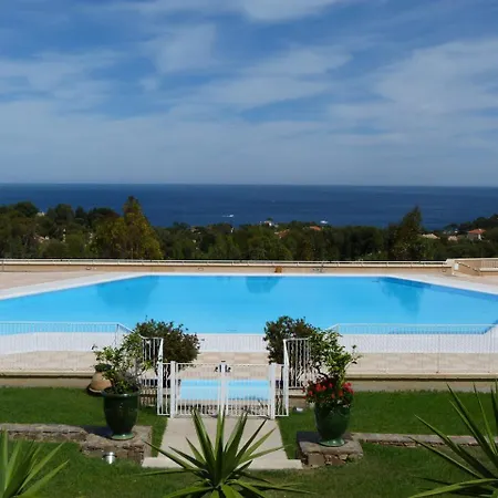 Cap Esterel : 2 Pieces Rez De Jardin Mer - C4 279la