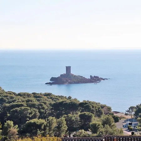 Cap Esterel : 2 Pieces Rez De Jardin Mer - C4 279la