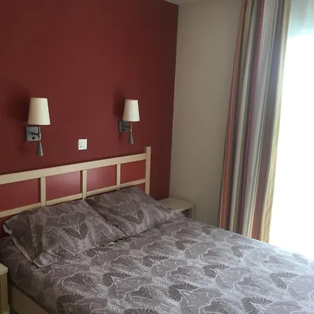 Cap Esterel : 2 Pieces Rez De Jardin Mer - C4 279la * Saint-Raphaël